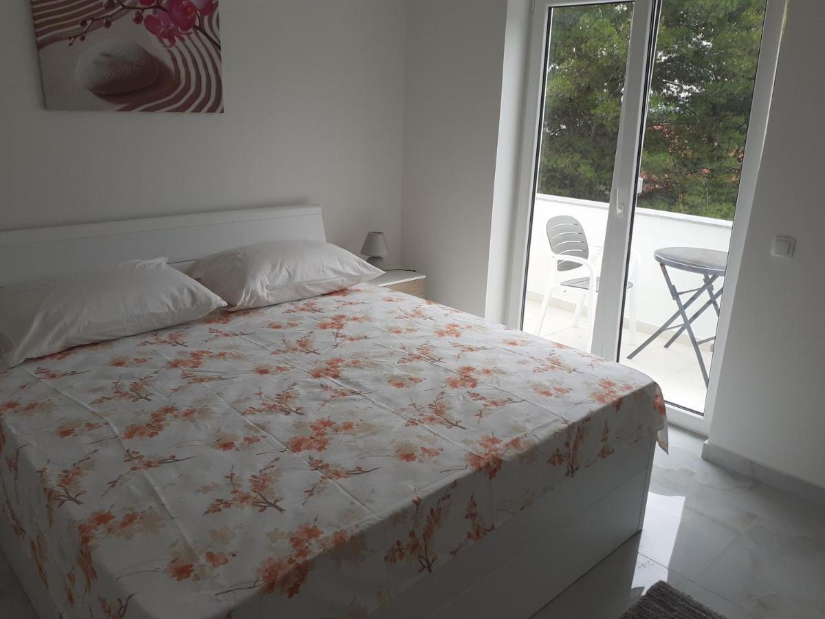 Apartmani Miletic Jelsa  Exterior foto