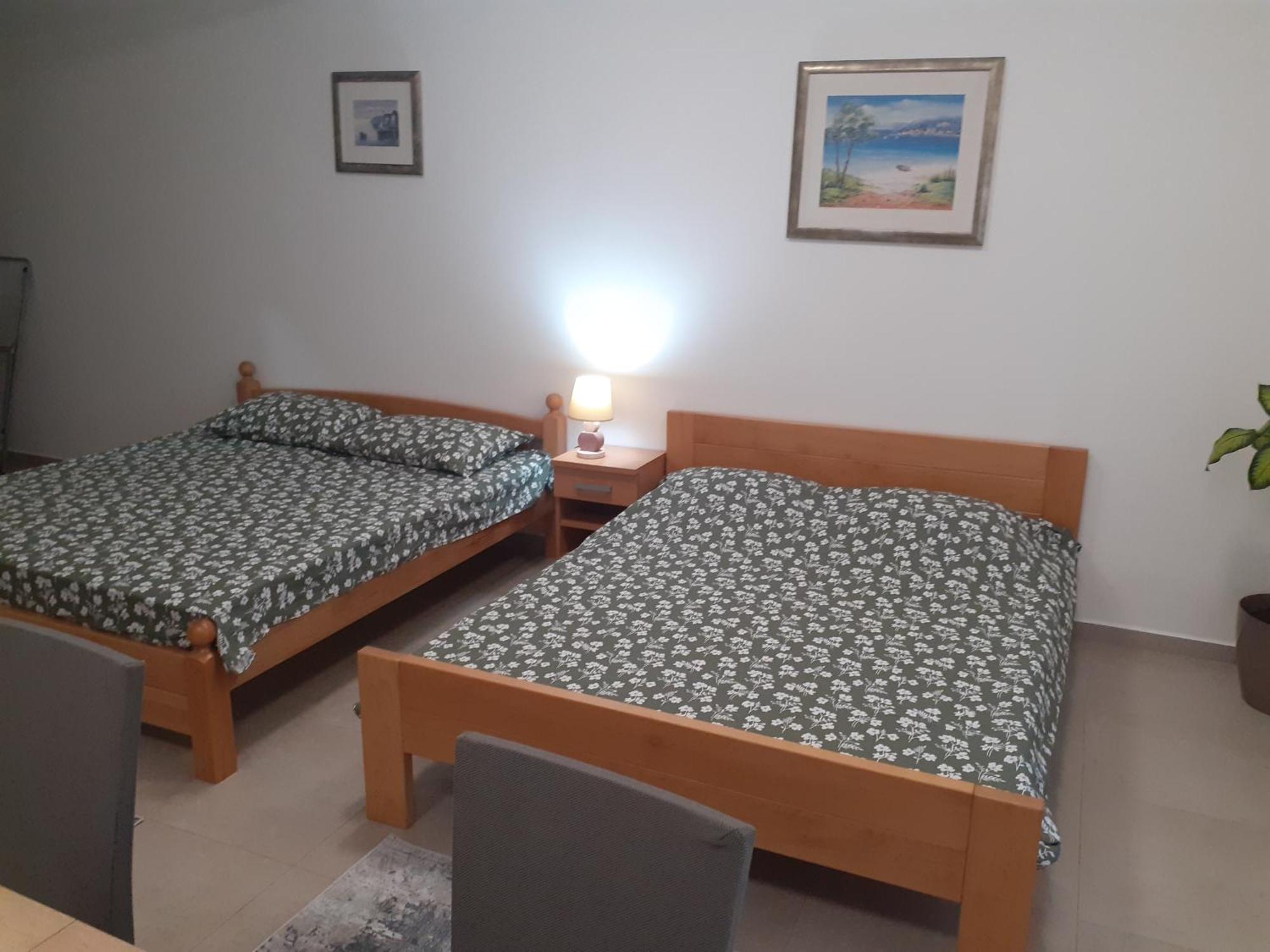 Apartmani Miletic Jelsa  Exterior foto